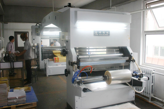 De multifunctionele plastic Machine van de Filmlaminering voor pp geweven broodjesstof