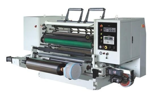 1.6m Multifunctionele Industriële scheurende en opnieuw opwindende machine voor Servetten/Kraftpapier-Document